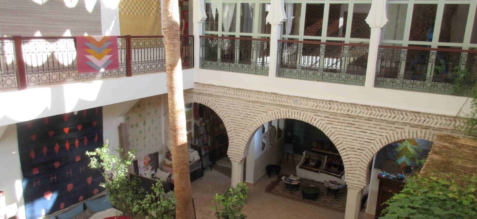 Somptueux riad, Très beaux volumes, au cœur de la médina